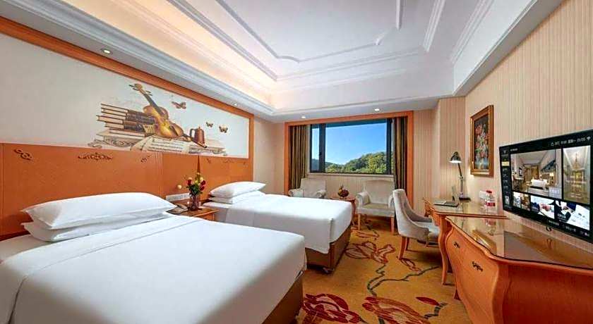 Vienna International Hotel Guangzhou Jichang Road Huangshi