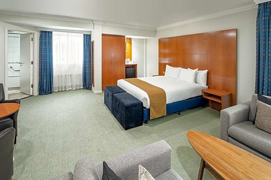 Holiday Inn Basingstoke By IHG