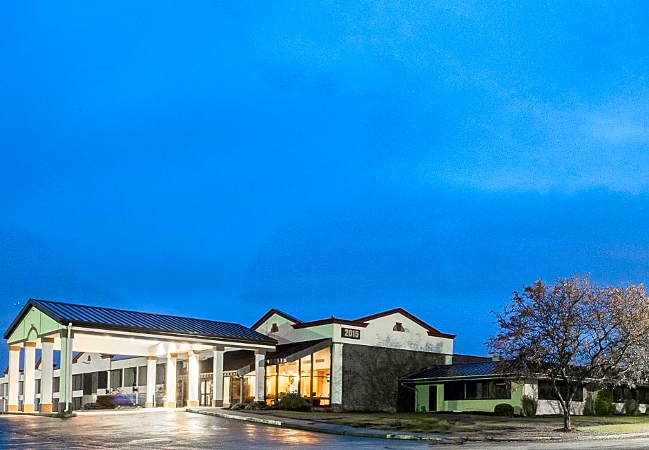 Red Roof Inn & Suites Mt Holly - McGuire AFB