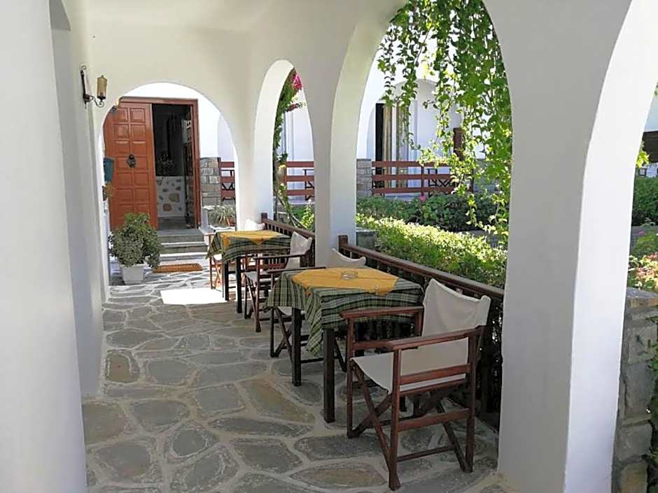 Asterias Hotel - Seafront