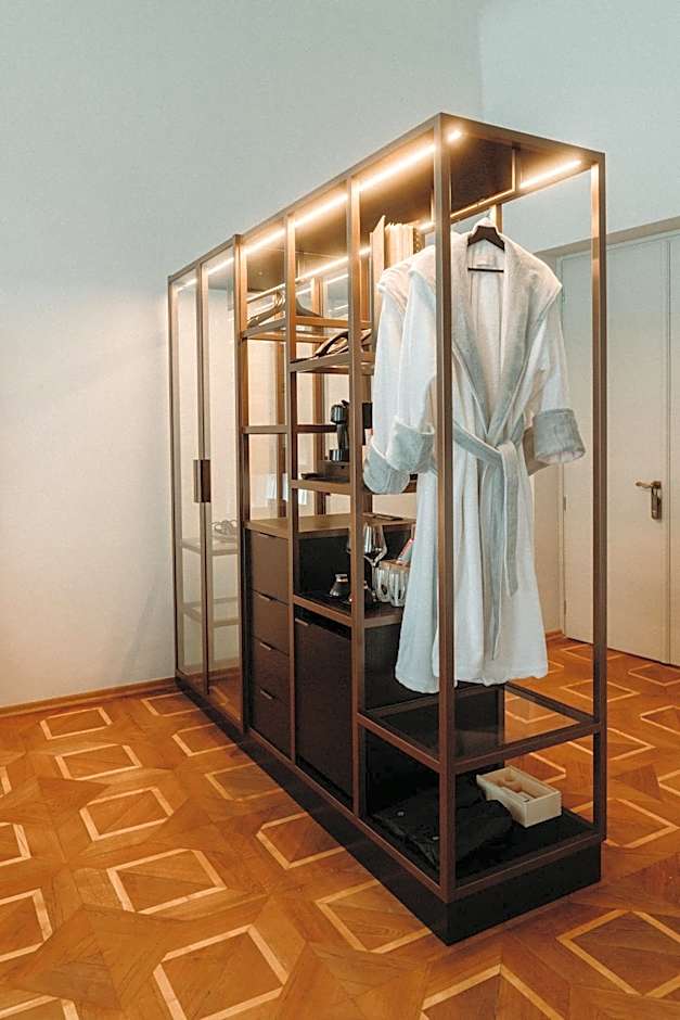 META SUITES historic city living