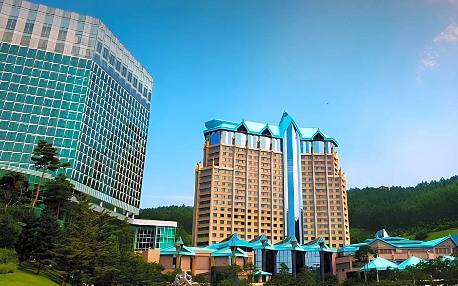 High1 Grand Hotel Main Tower