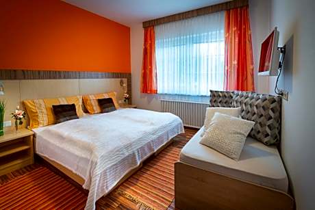 Triple Room with Shower