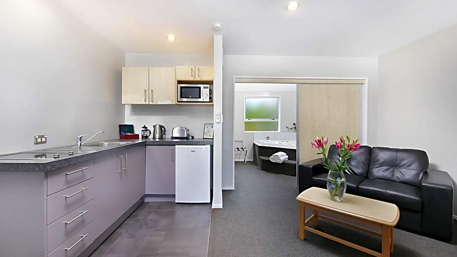 Arthur's Court Motor Lodge