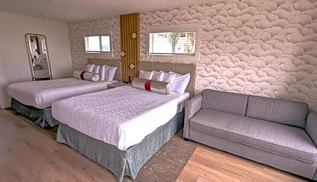 Family Room with Sea View