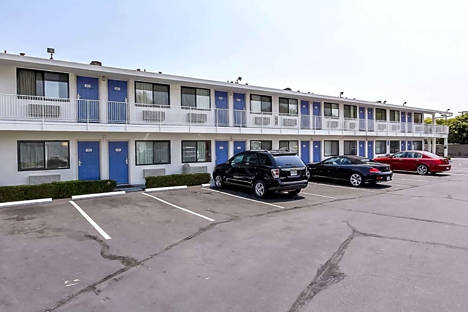 Motel 6-Sunnyvale, CA - South