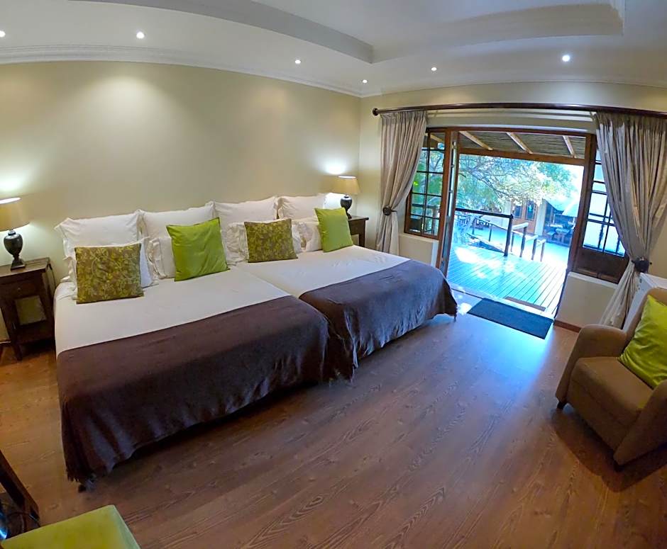 Tuskers Bush Lodge B&B