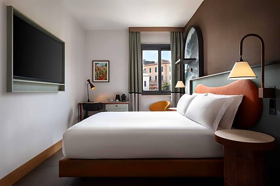 Spring House Hotel Rome Vatican, Tapestry Collection Hilton