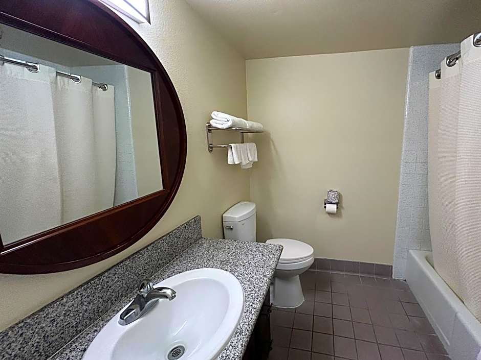 Studio 6 Suites Santa Ana, CA