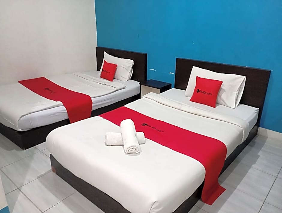 RedDoorz @ Jalan Sudirman Purwokerto