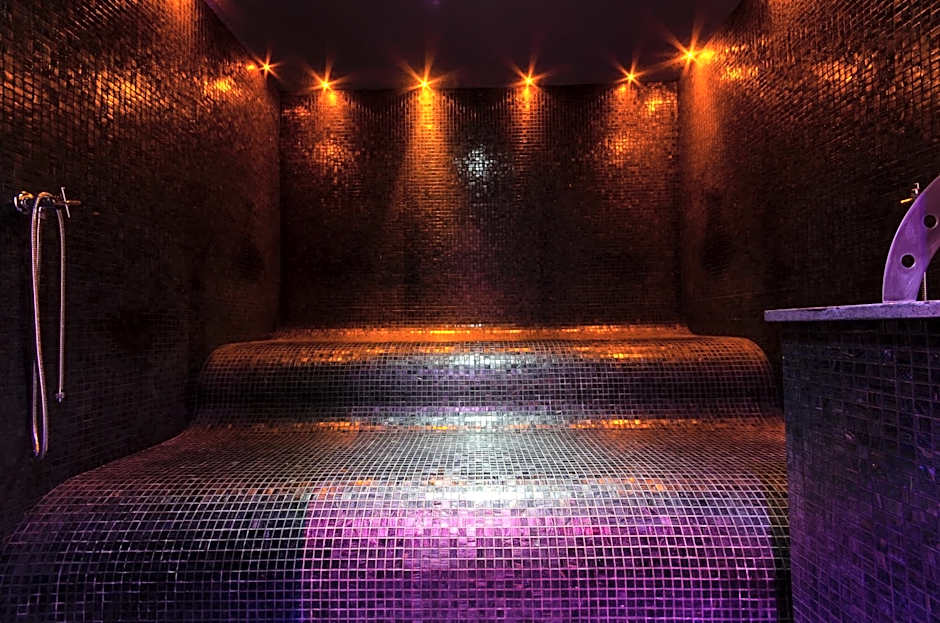 Sport Village Hotel & Spa