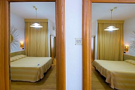 Economy Double Room - Annex