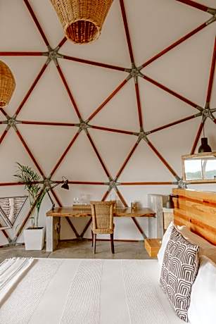 Bungalow - Water Front