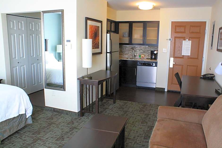Staybridge Suites Minot By IHG