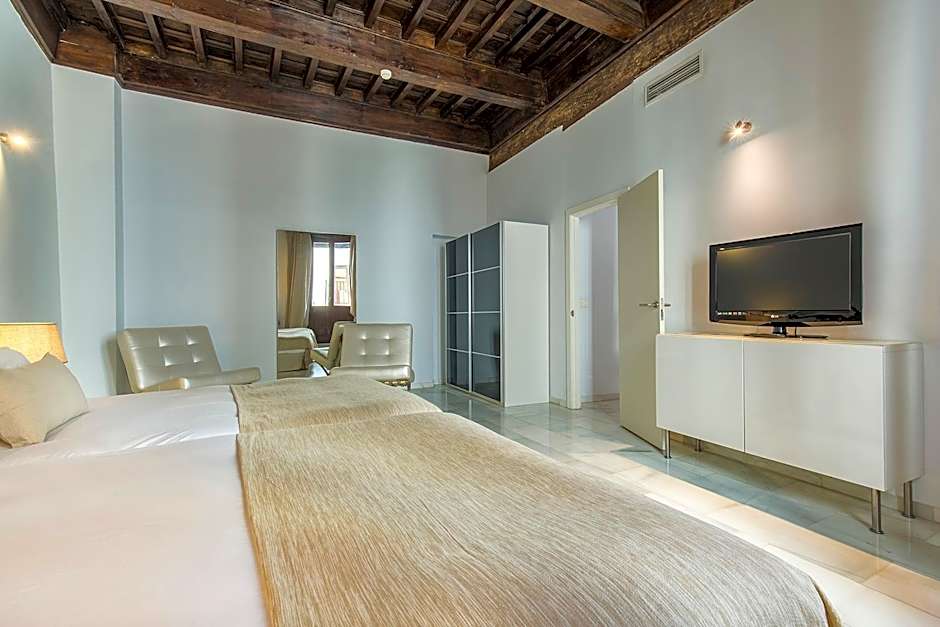 Elvira Suites