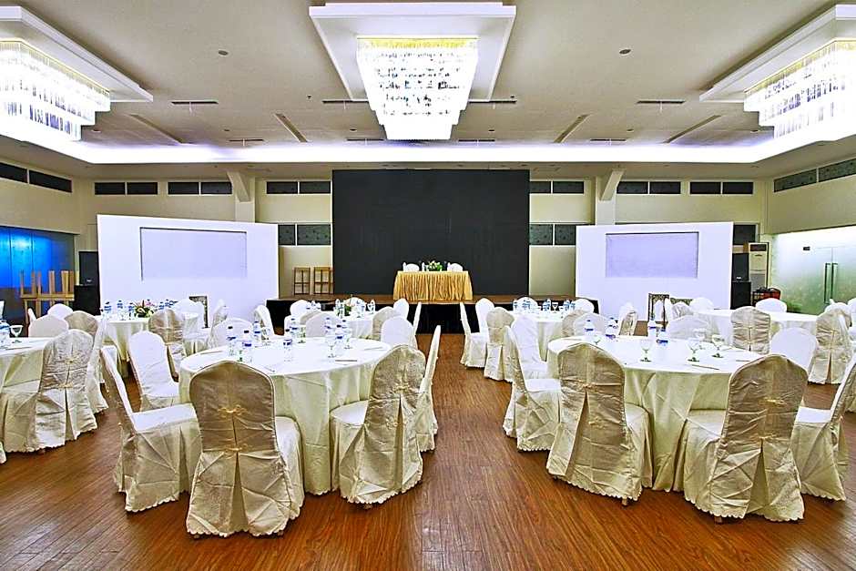 Grand Puncak Lestari Hotel