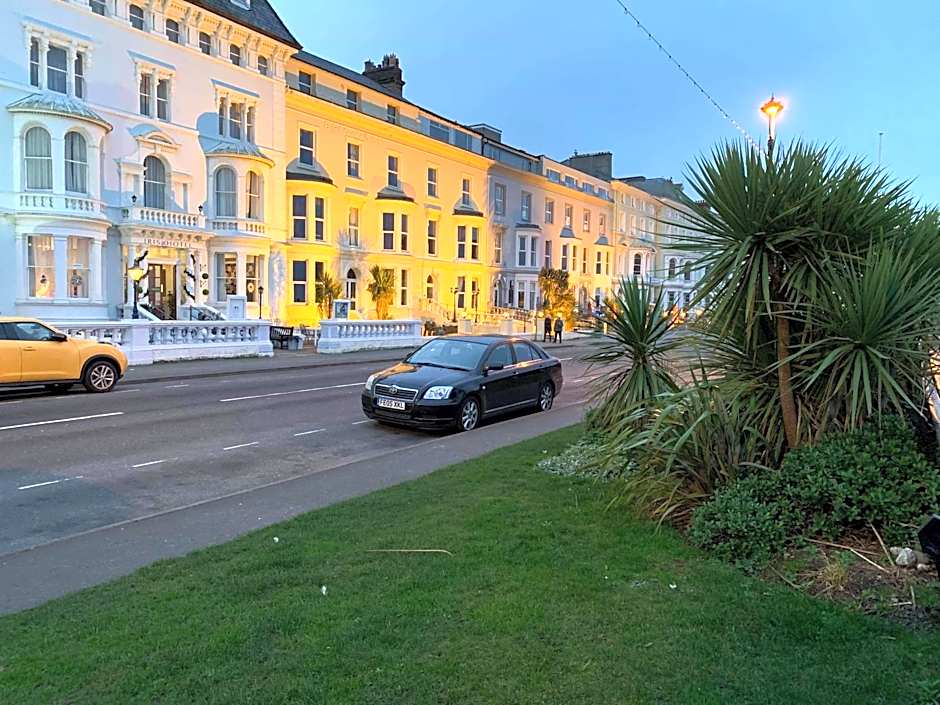 Iris Hotel Llandudno