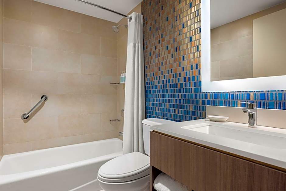 Courtyard by Marriott New York Manhattan/Chelsea