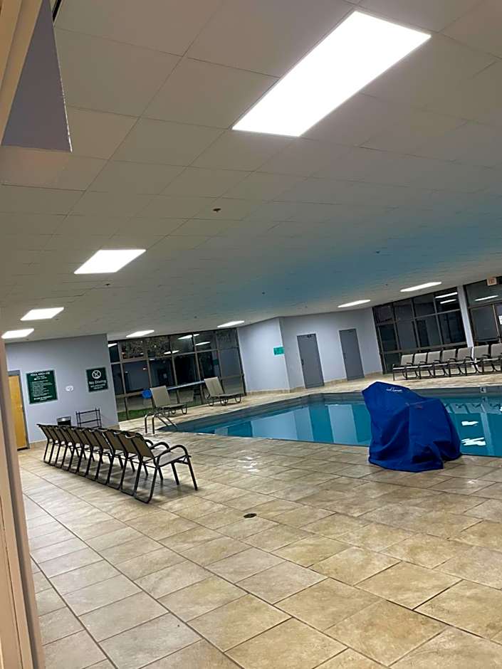 La Quinta Inn & Suites by Wyndham Davenport