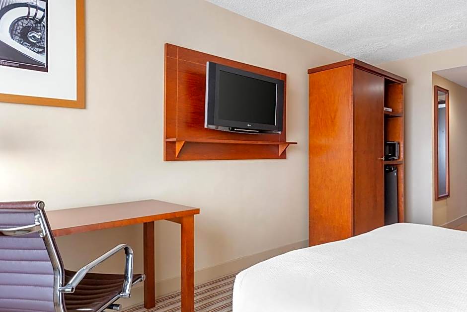 Radisson Hotel Detroit Metro Airport
