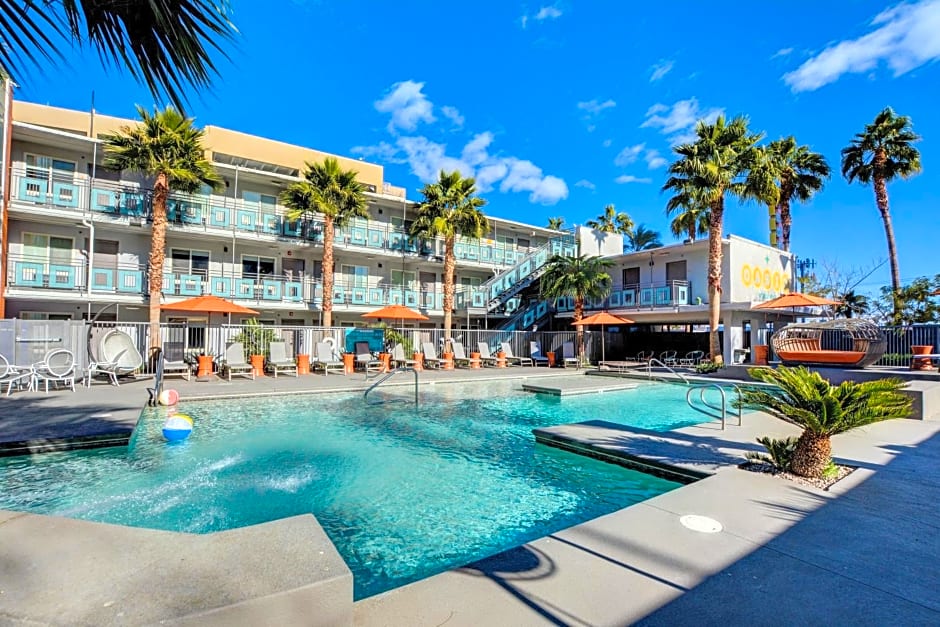 Oasis at Gold Spike - Adults Only