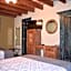 HOTEL ANA CATALINA & SUITES