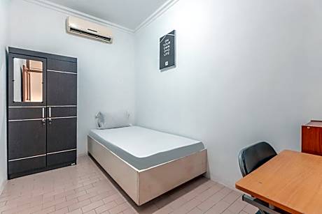 OYO Life 3047 Gita Kencana