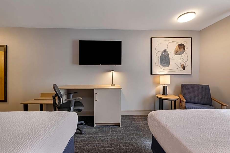 Days Inn by Wyndham Thunder Bay North