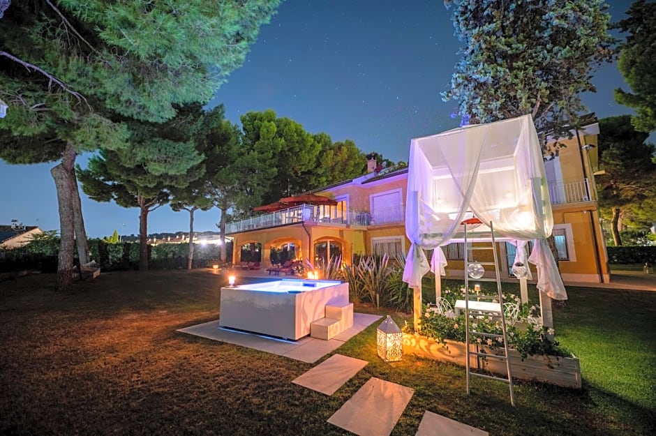 Tra gli Alberi e il Mare