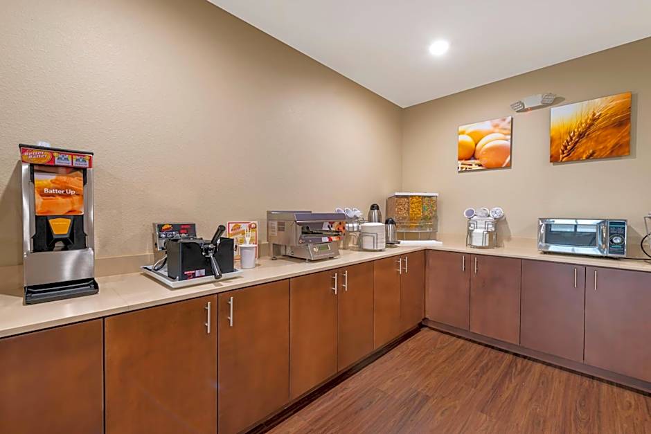 Comfort Inn & Suites