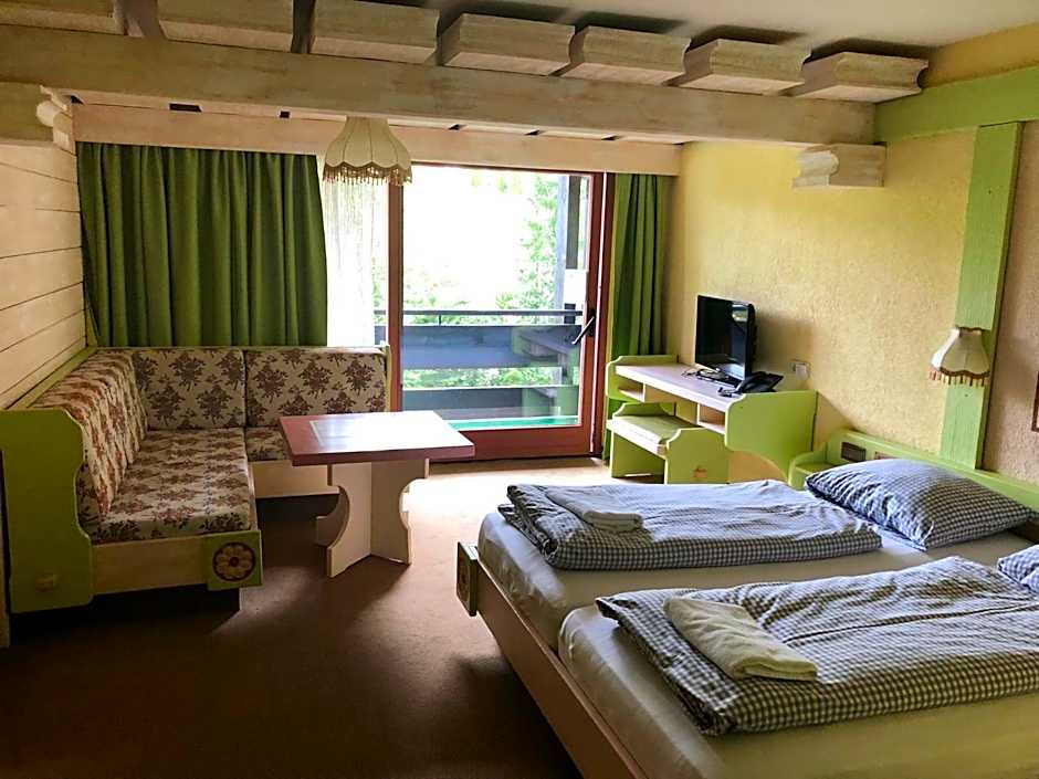 Seefeld Lodge – Seefeld, IL