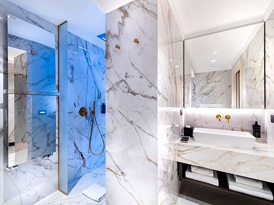 The Glamore Milano Duomo