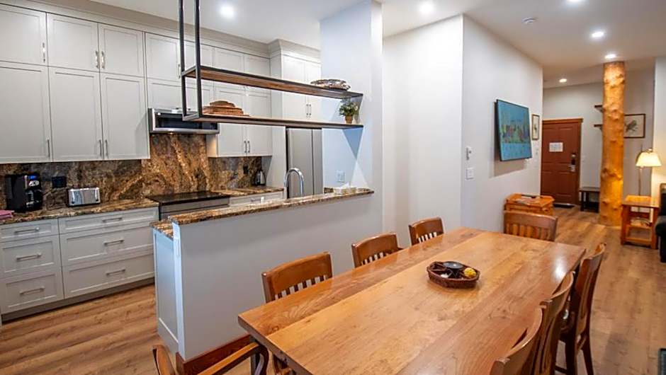 Snow Creek Lodge by Fernie Lodging Co