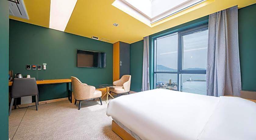 Louis Boutique Hotel