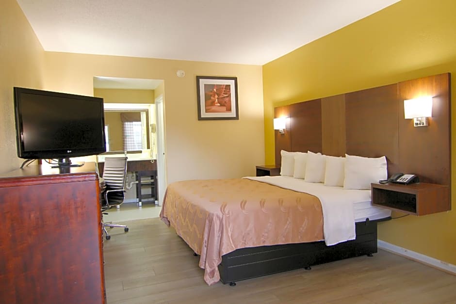 Quality Inn & Suites Franklin