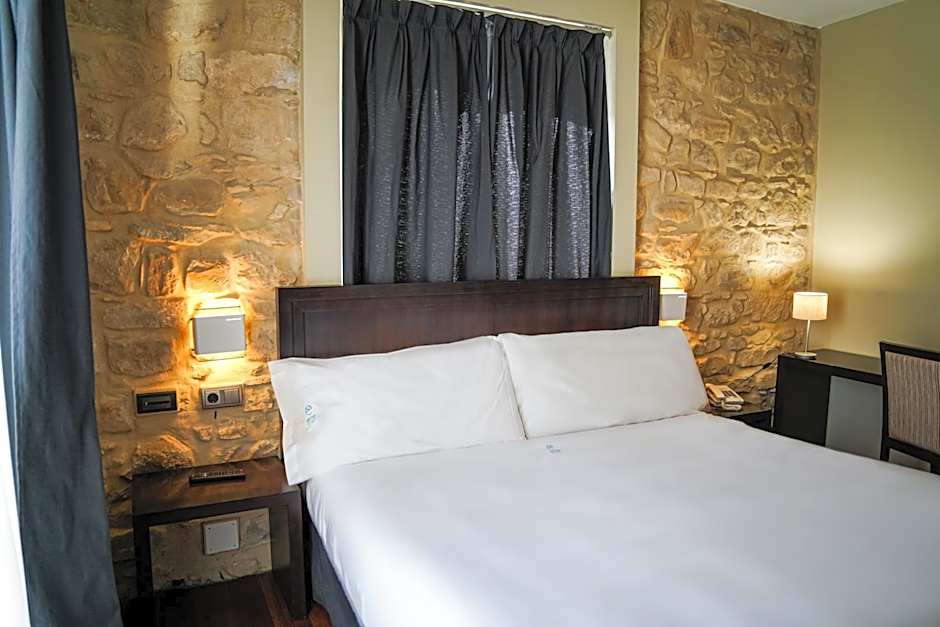 Hotel Baeza Monumental by eme hoteles