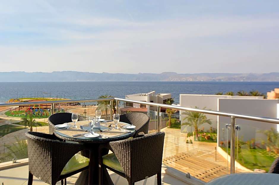 Public Security Hotel & Chalets