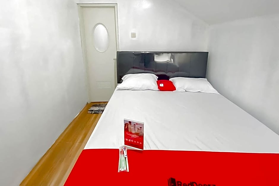 RedDoorz Syariah Plus At Cipanas Cianjur