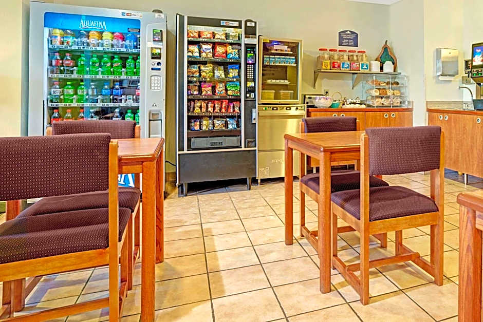 Microtel Inn & Suites by Wyndham Inver Grove Heights/Minne