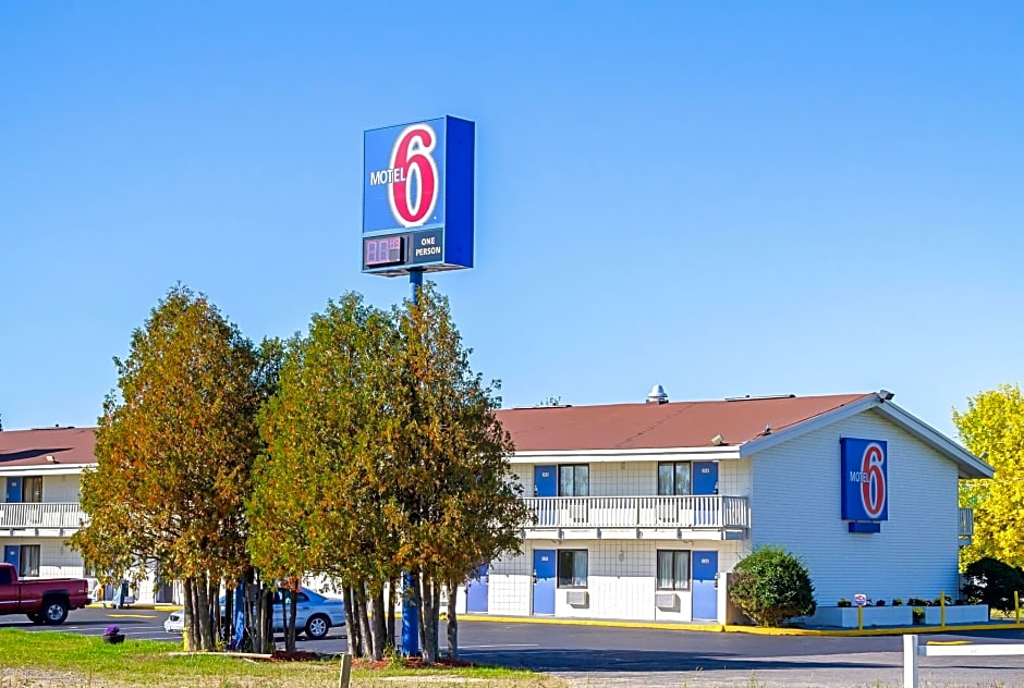 Motel 6 Bangor, ME