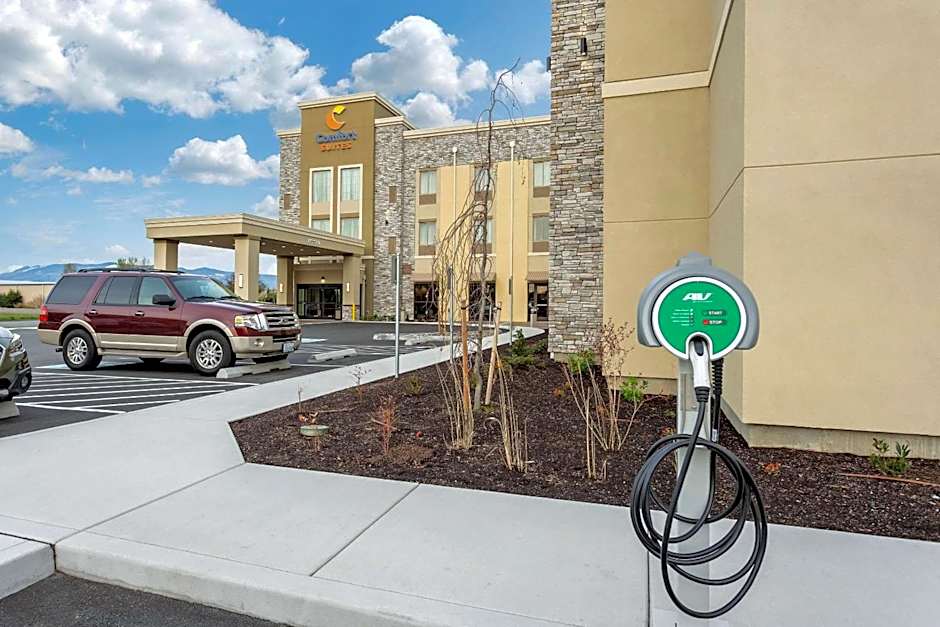 Comfort Suites Burlington near I-5