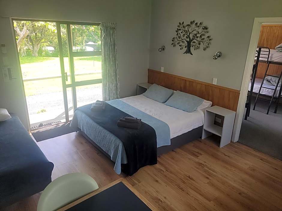 Dickson Holiday Park