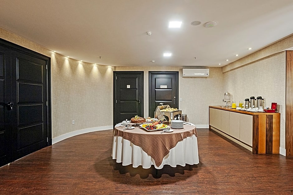 BRUT by Slaviero Hotéis