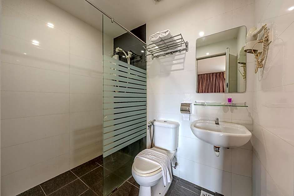 Gl Hotel