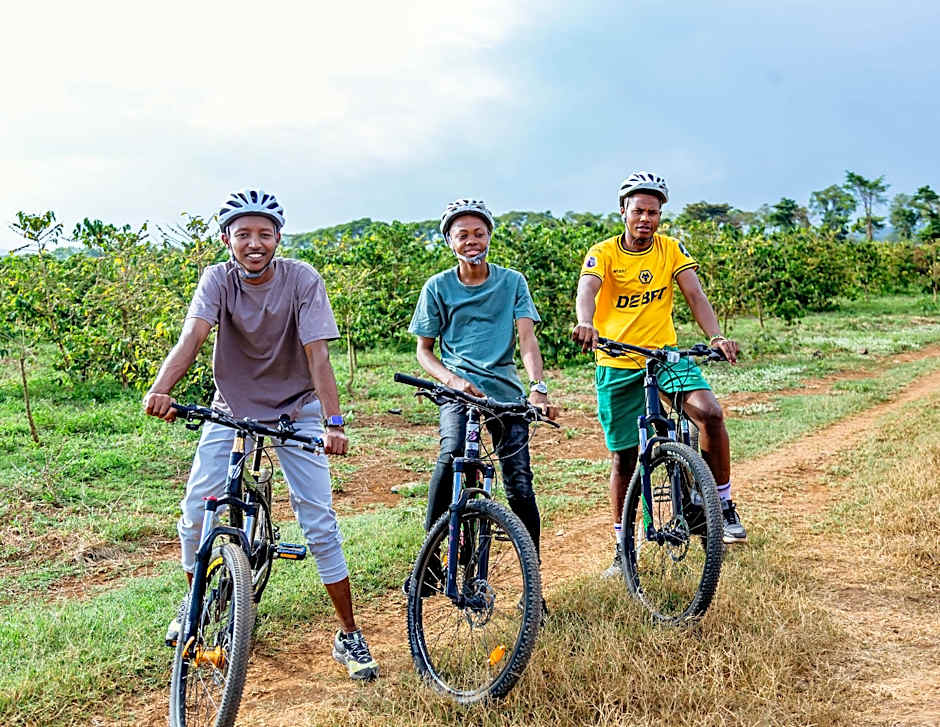 Weru Weru River Lodge