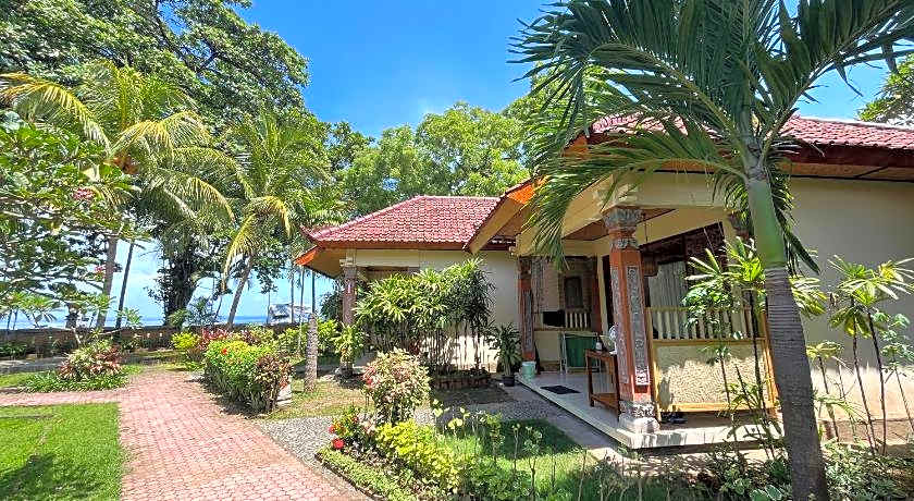 Lovina Beach Hotel