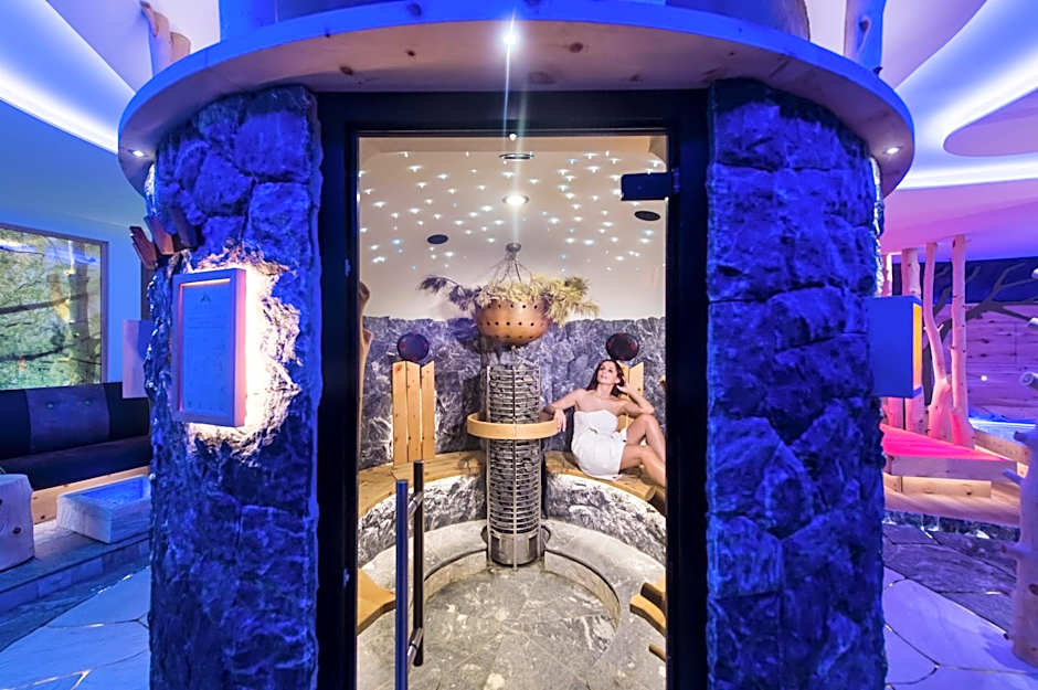 Abinea Dolomiti Romantic Spa Hotel