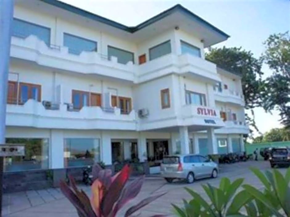 Sylvia Hotel Maumere