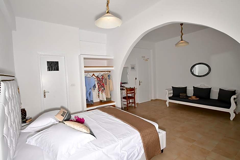 Philoxenia Hotel & Studios