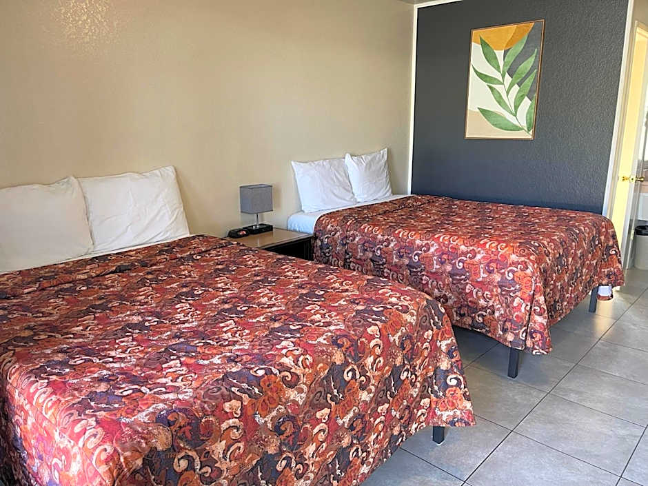 Soledad Motel 8